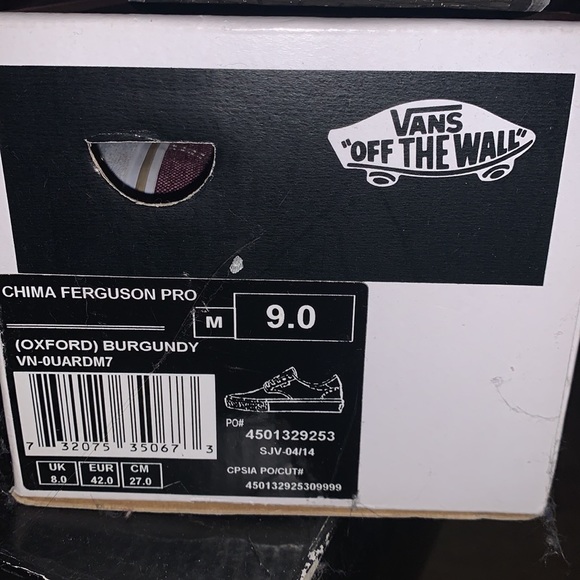 Men Size 9 pair of Vans. - Picture 4 of 4